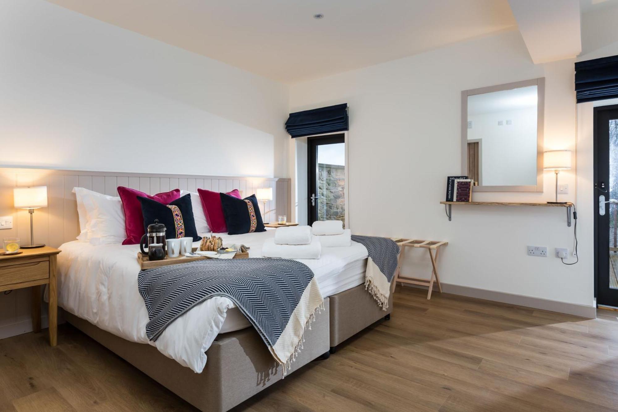 The Barn At Plas Ashpool Sleeps 8 Llandyrnog Exteriör bild