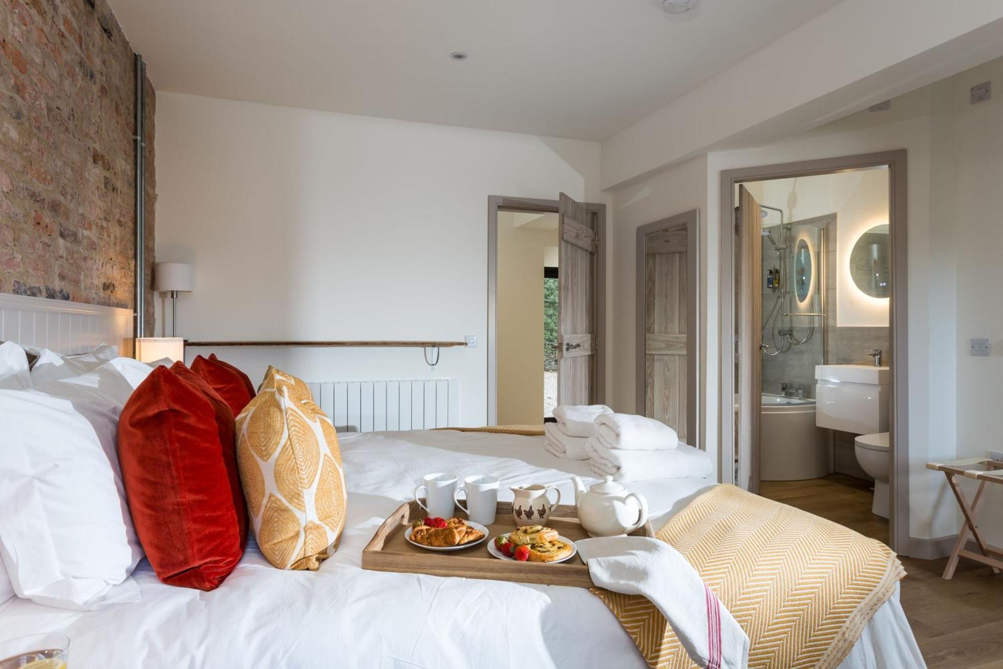 The Barn At Plas Ashpool Sleeps 8 Llandyrnog Exteriör bild