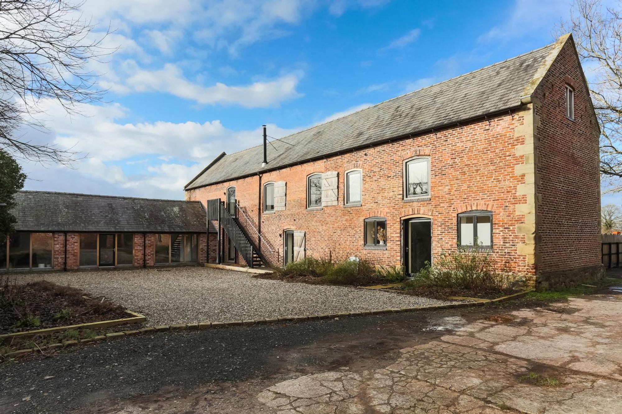 The Barn At Plas Ashpool Sleeps 8 Llandyrnog Exteriör bild